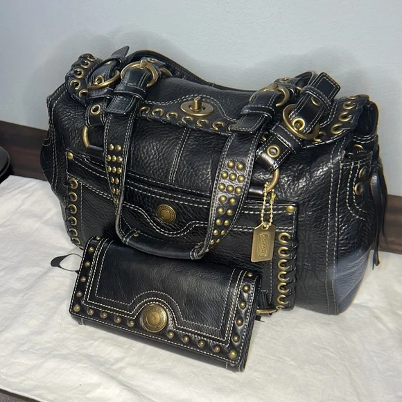 Coach | Bags | Coach Chelsea Abbey Blk Satchel Bag Wallet